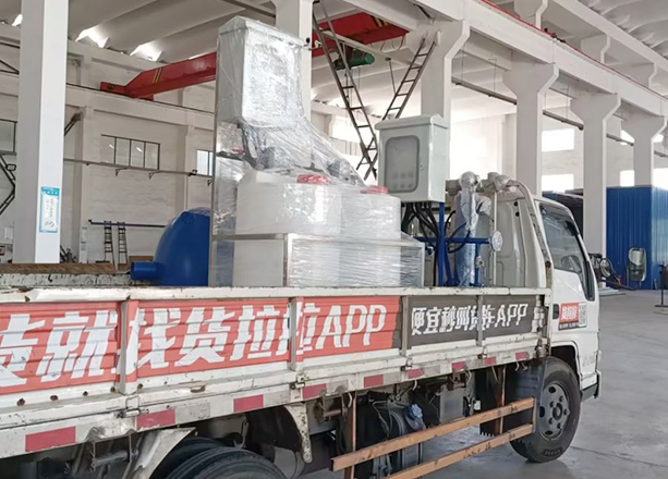 江蘇蘇州發(fā)貨定壓補(bǔ)水裝置和全自動(dòng)加藥裝置各一套